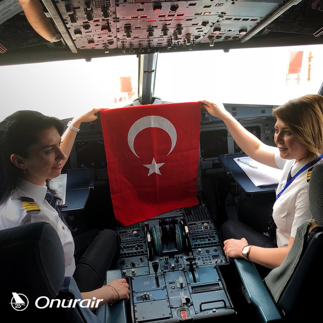 Onur Air, Kadınlarla Uçtu...