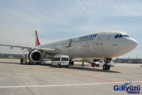 THY uçağı Uganda'ya acil iniş yaptı