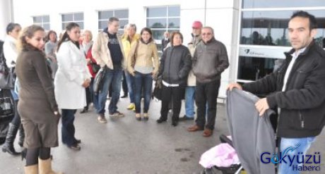 Uçakları 14 5 saat gecikme yaptı