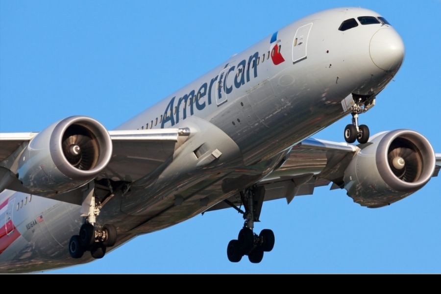 american-airlines-ucus-gorevlisinin-gizli-cekim-skandali-nedeniyle-yeni-davayla-karsi-karsiya