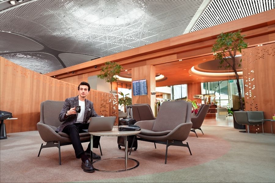 iga-istanbul-havalimani-ozel-yolcu-salonu-iga-loungetan-rekor