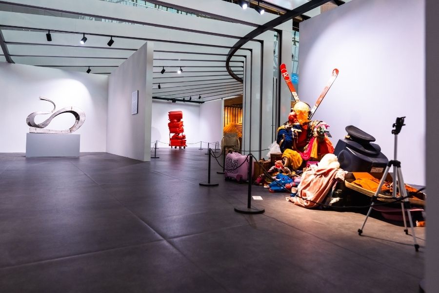 iga-sanat-galerisinde-sey-ler-sergisi-sanatseverlerle-bulustu