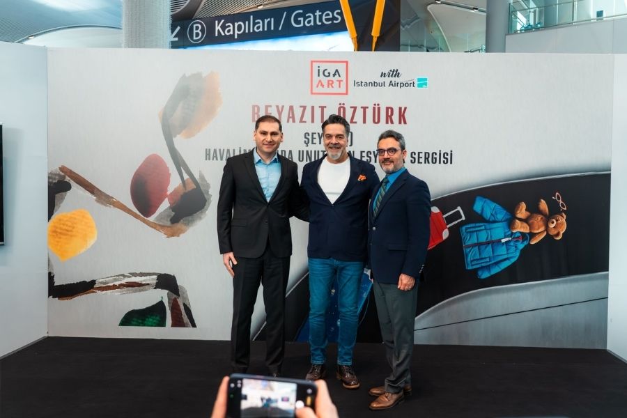 sanatci-beyazit-ozturkun-seyler-sergisi-iga-istanbul-havalimaninda