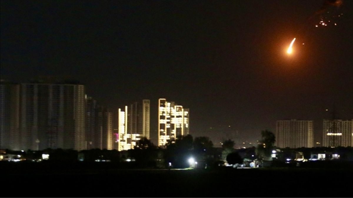 kuveyt-havalimaninda-patlama-ve-yangin-drone-saldirisi-iddiasi