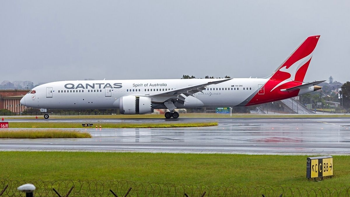 dunyanin-en-uzun-ucuslarindan-qantas-ucaginda-olum-kadin-yolcu-hayatini-kaybetti