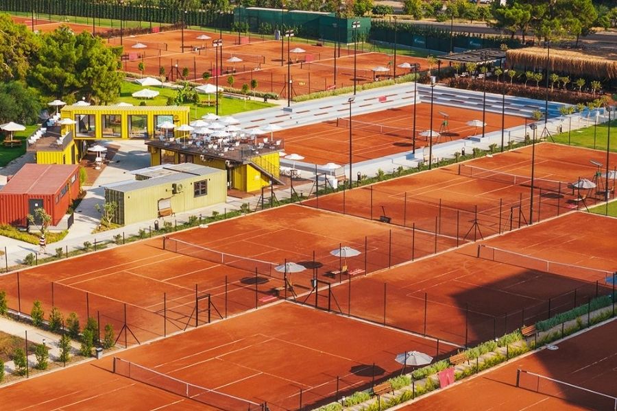 rus-tenisinin-yildizlari-toprak-kort-sezonuna-corendon-tennis-club-kemerde-hazirlaniyor