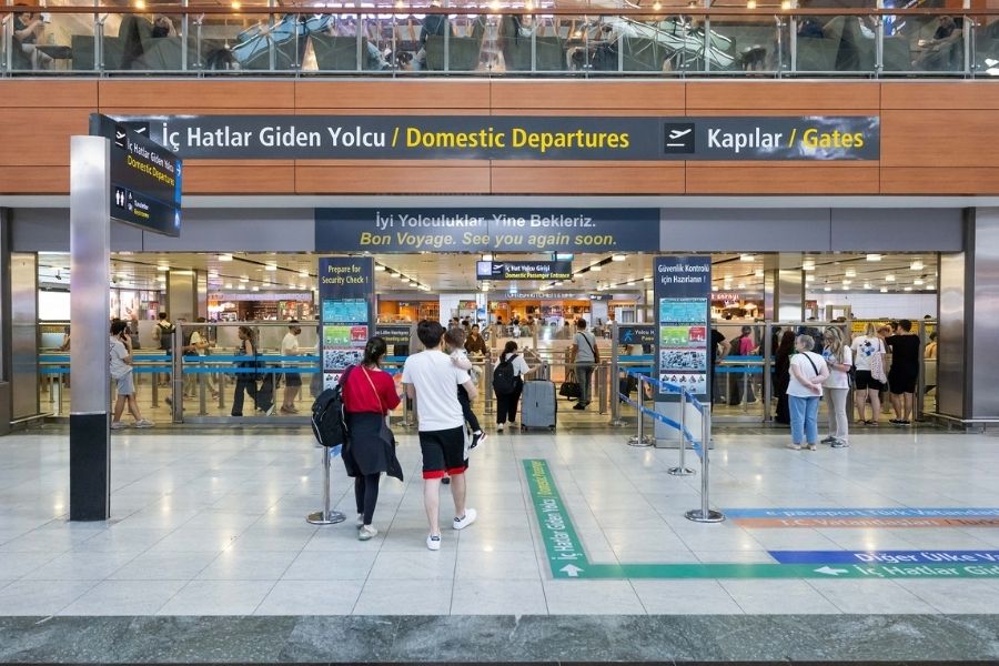 istanbul-sabiha-gokcen-havalimani-tatil-yogunluguna-hazir