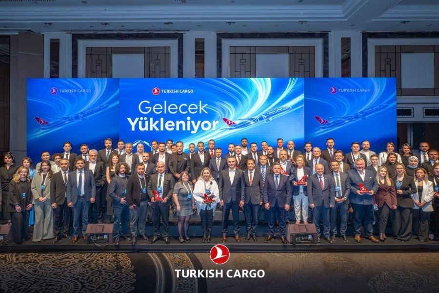 turkish-cargo-15-turkiye-acente-odul-toreninde-is-ortaklariyla-bulustu