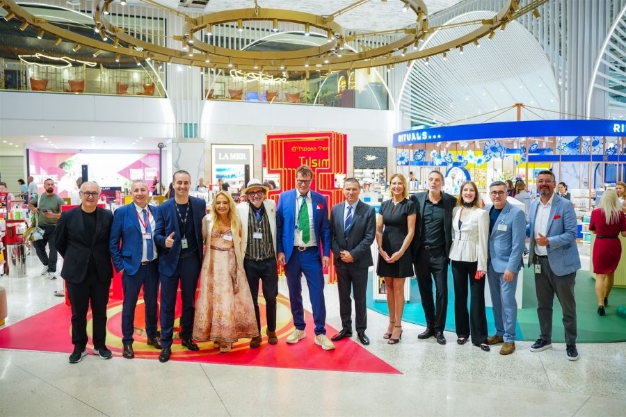 atu-duty-free-ve-tiziana-terenziden-gezginlere-ozel-luks-dokunus-tilsim-parfumu-lansmani-yapildi