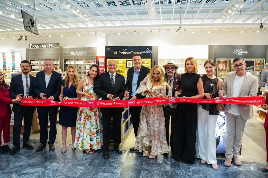 atu-duty-free-ve-tiziana-terenziden-gezginlere-ozel-luks-dokunus-tilsim-parfumu-lansmani-yapildi