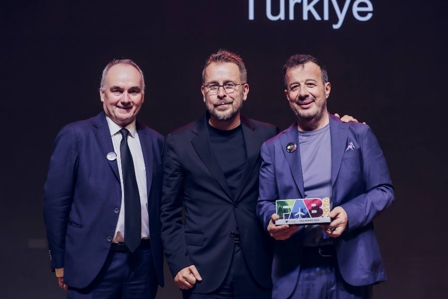 antalya-havalimani-bfa-ile-yiyecek-icecekte-avrupanin-en-iyisi-secildi