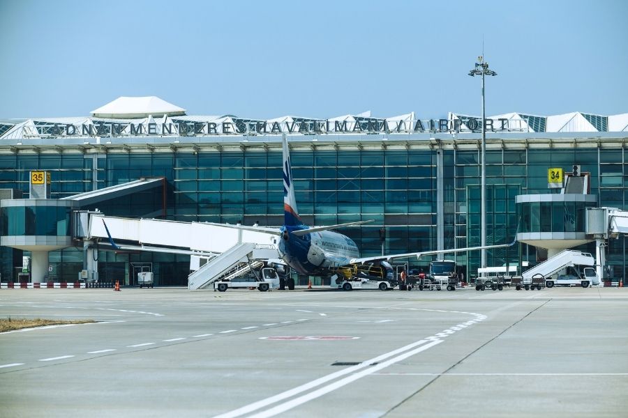 izmir-adnan-menderes-ve-milas-bodrum-havalimanlari-erisilebilirlik-belgesi-almaya-hak-kazandi