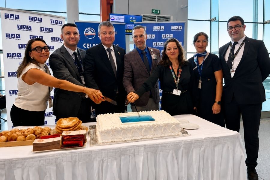 TAV Havalimanları tarafından işletilen İzmir Adnan Menderes ve Almatı havalimanları arasında SunExpress'in direkt uçuşları başladı.