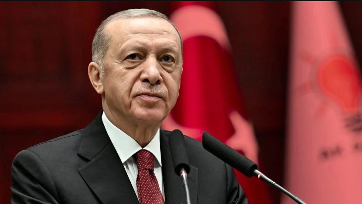resmi-gazetede-atama-ve-gorevden-alinma-kararlari-aciklandi
